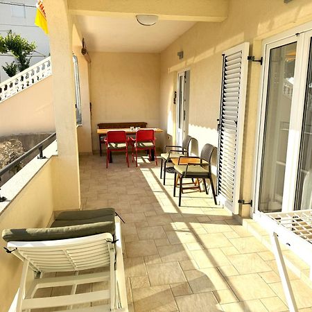 Apartments Trlika Kampor Kültér fotó