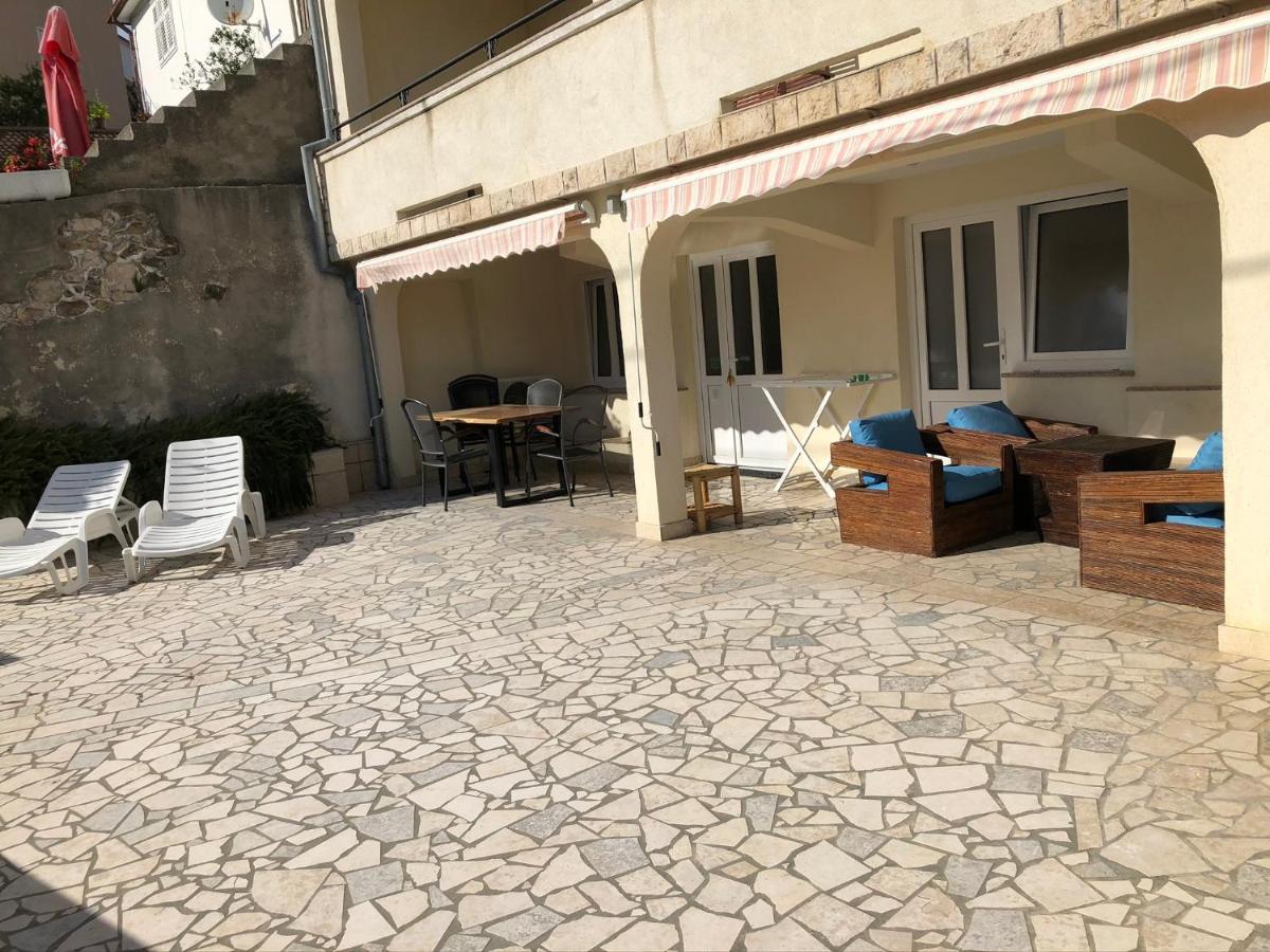 Apartments Trlika Kampor Kültér fotó