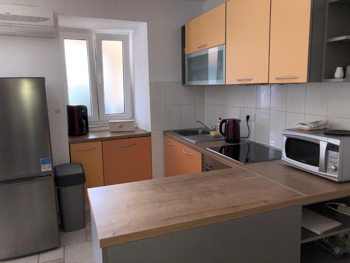 Apartments Trlika Kampor Kültér fotó