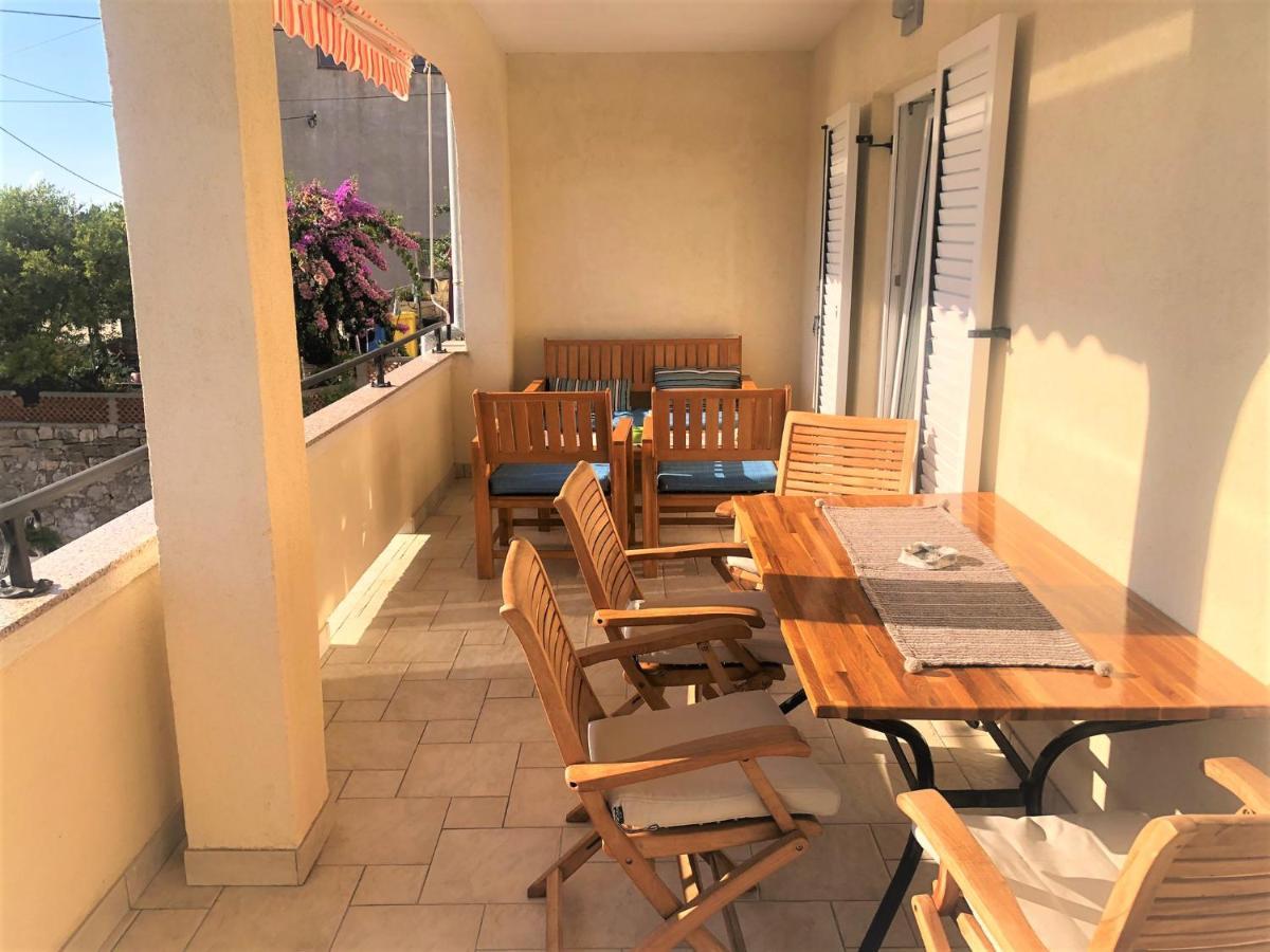 Apartments Trlika Kampor Kültér fotó