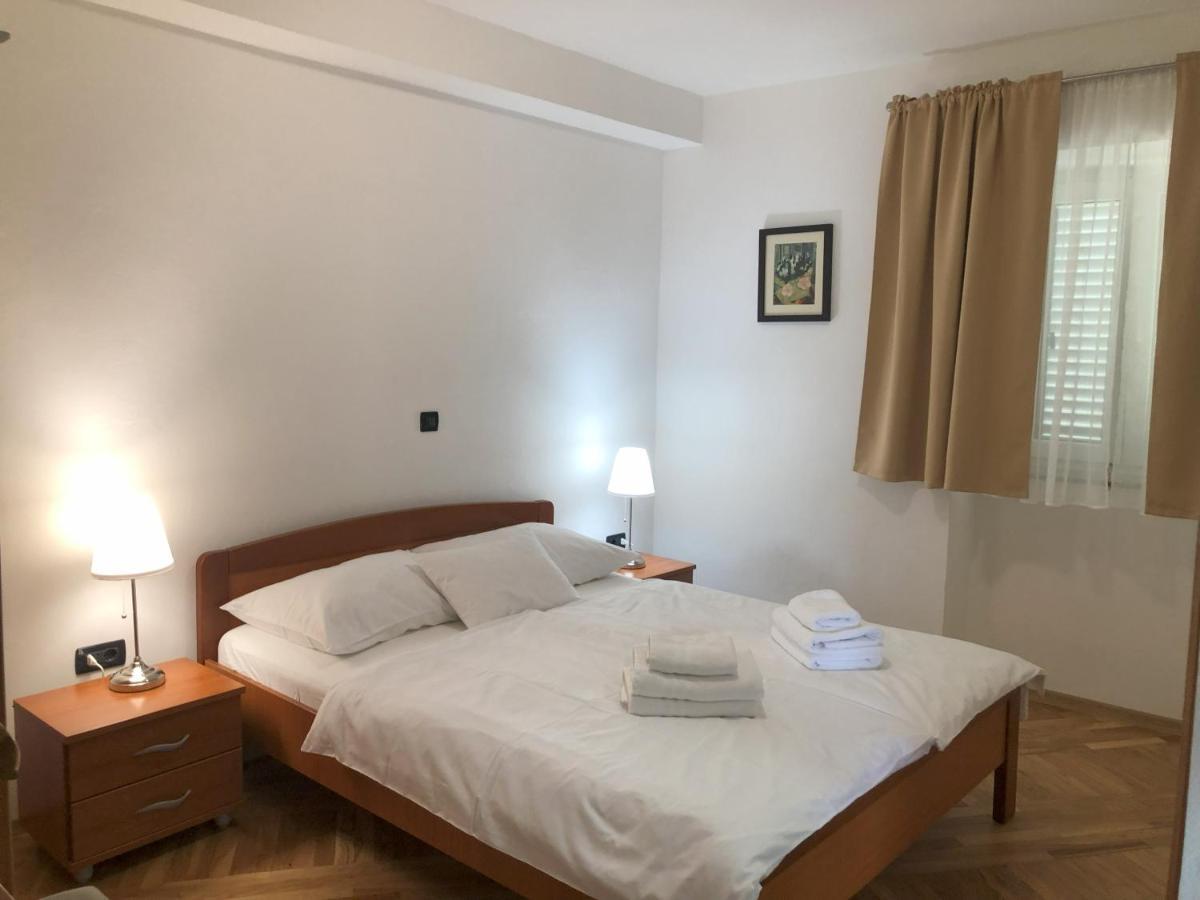 Apartments Trlika Kampor Kültér fotó
