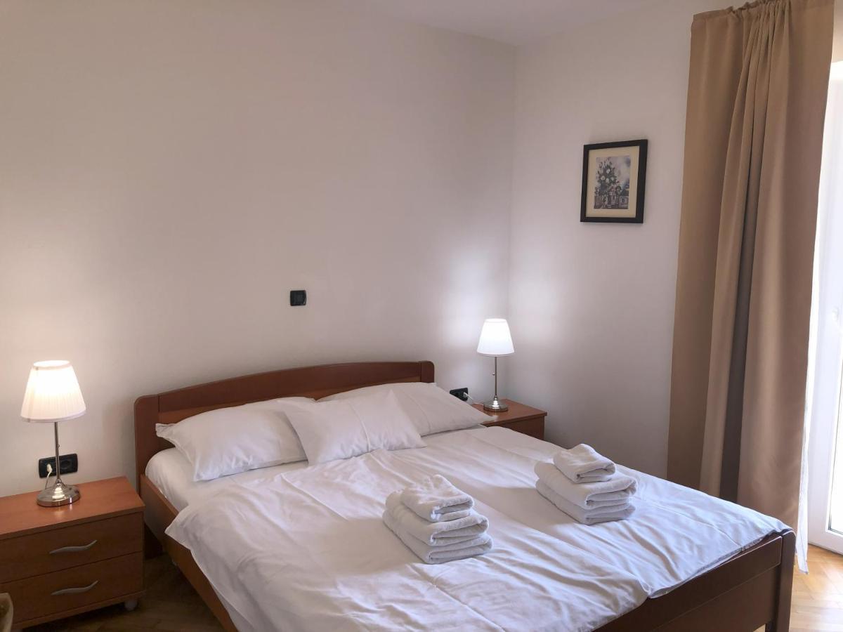 Apartments Trlika Kampor Kültér fotó